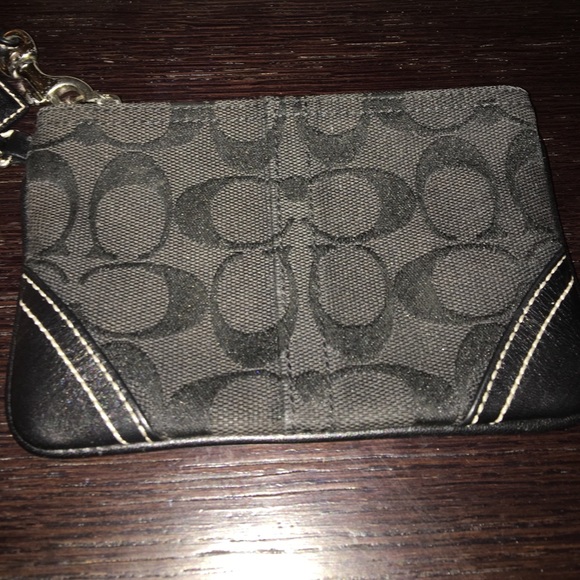 Coach Wristlet - Picture 2 of 5