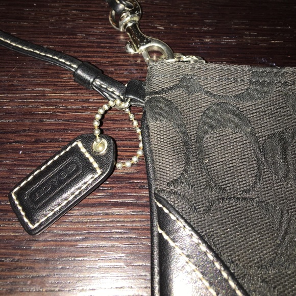 Coach Wristlet - Picture 3 of 5