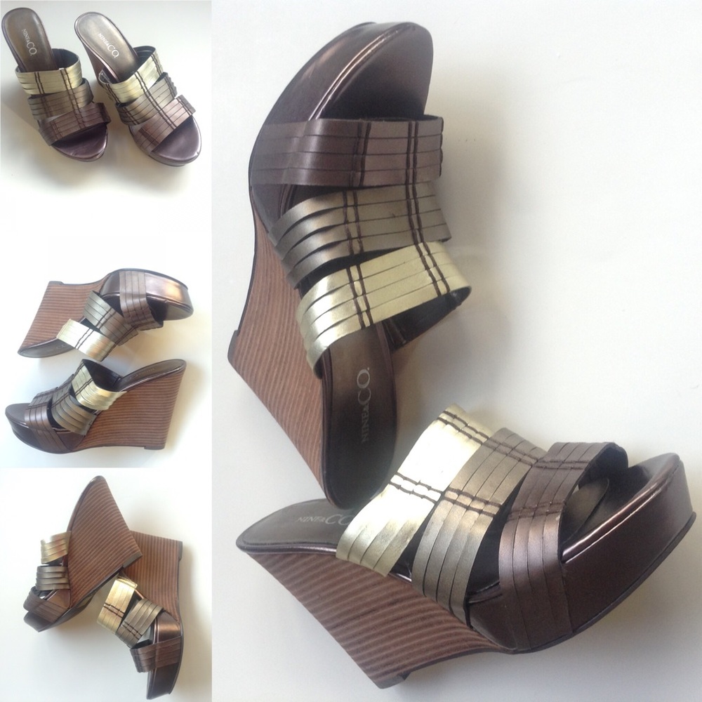Nine & CO Metallic Wedge Sandals.
