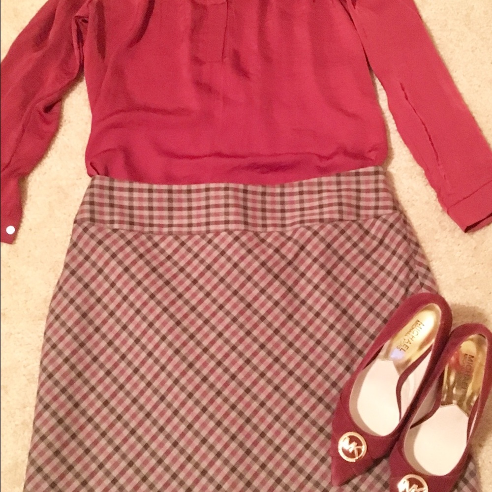 Adorable and fun plaid skirt