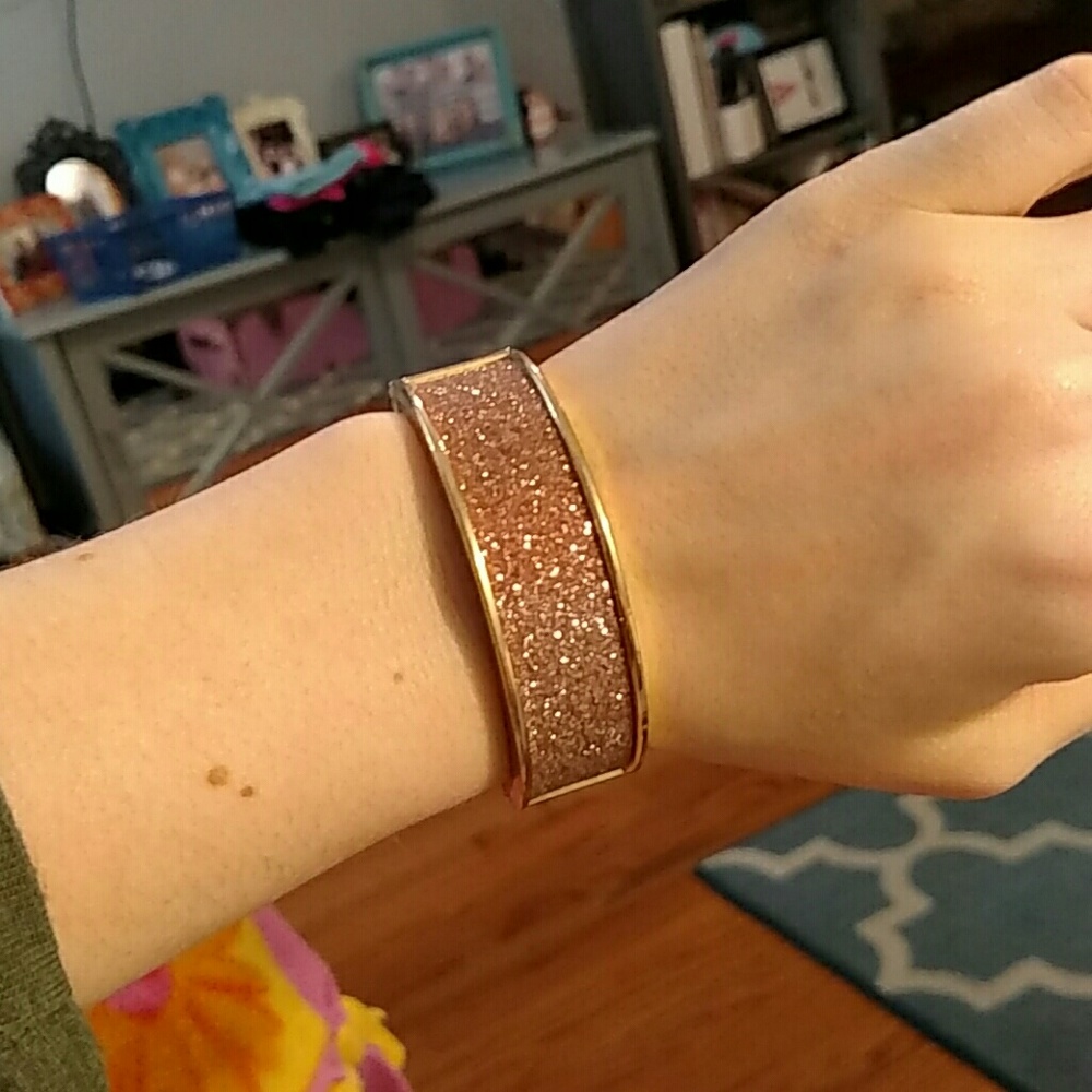 New Without Tags Sparkly pink hinge bracelet