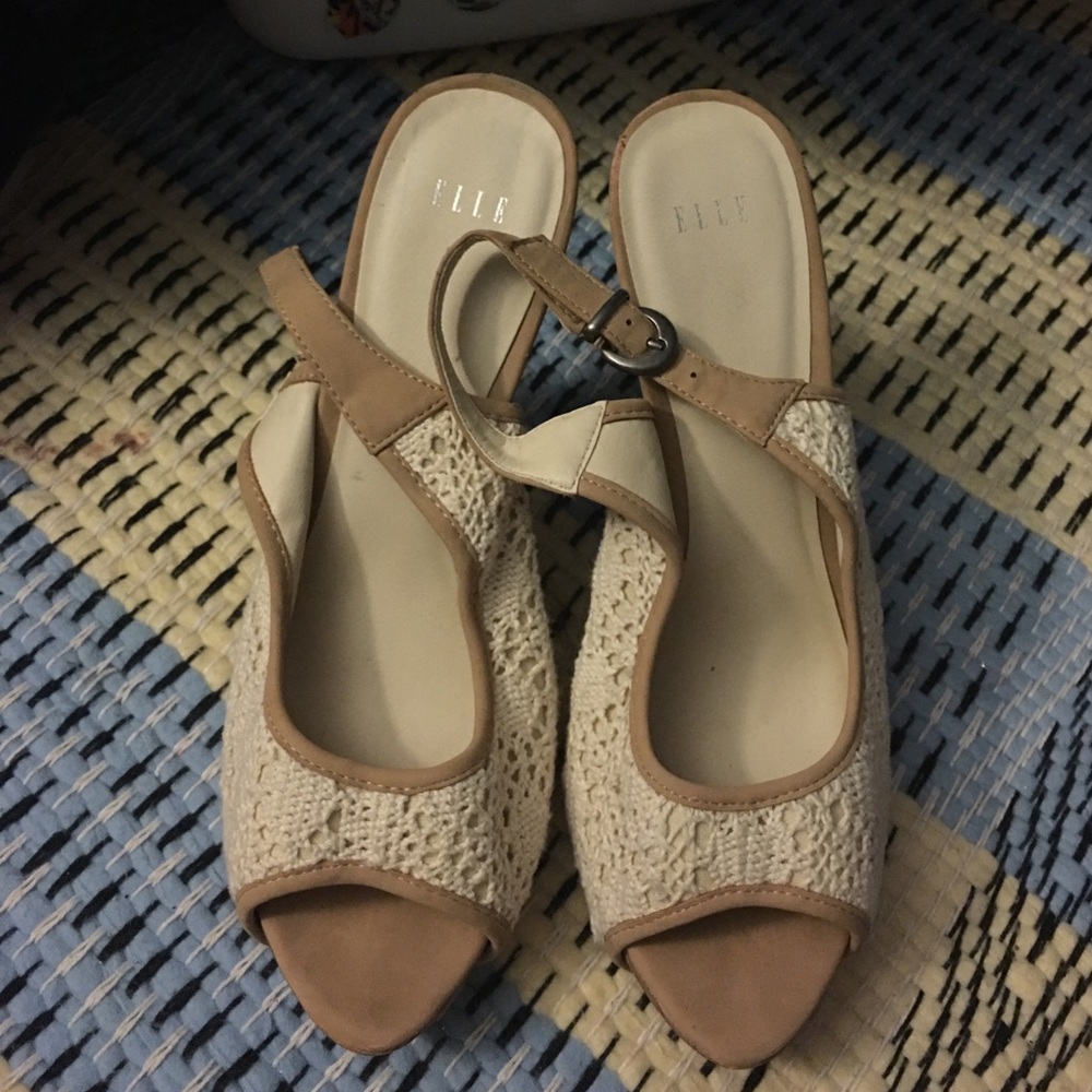 Size 9.5 women's heels