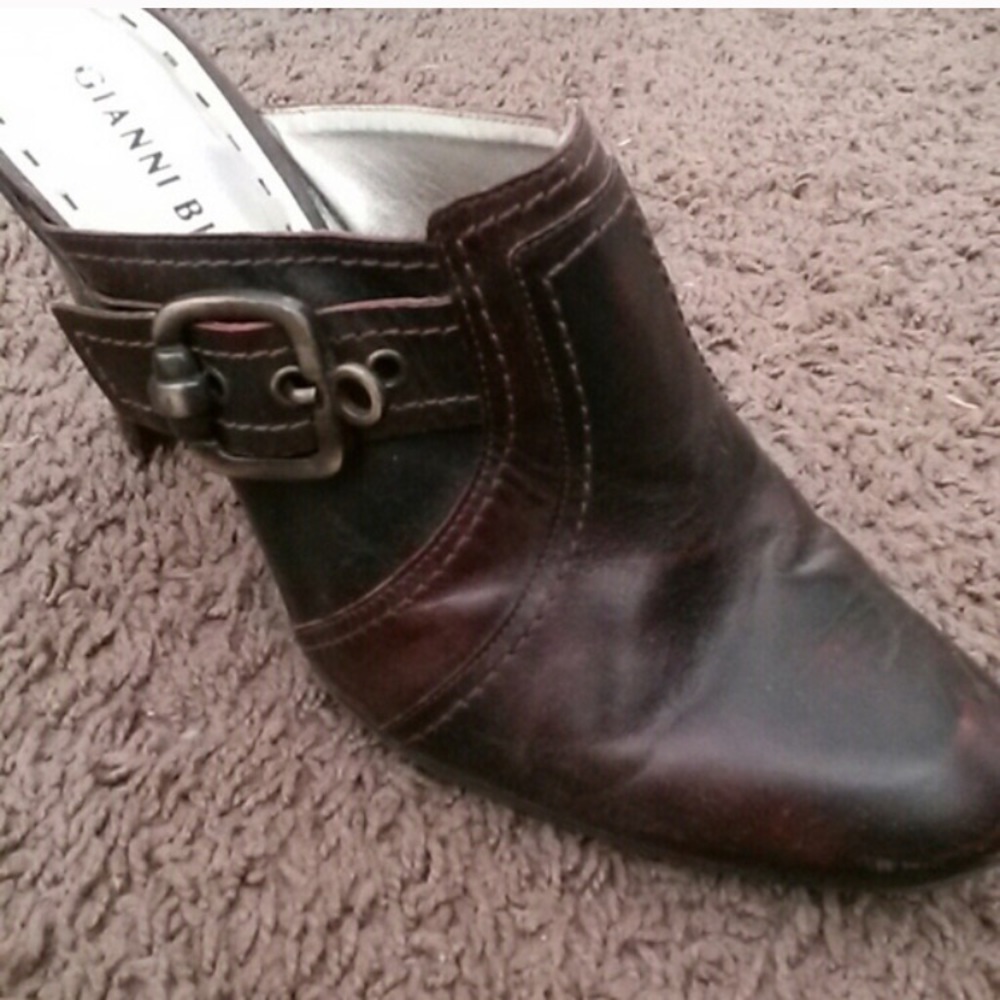 Giani Bini brown heels
