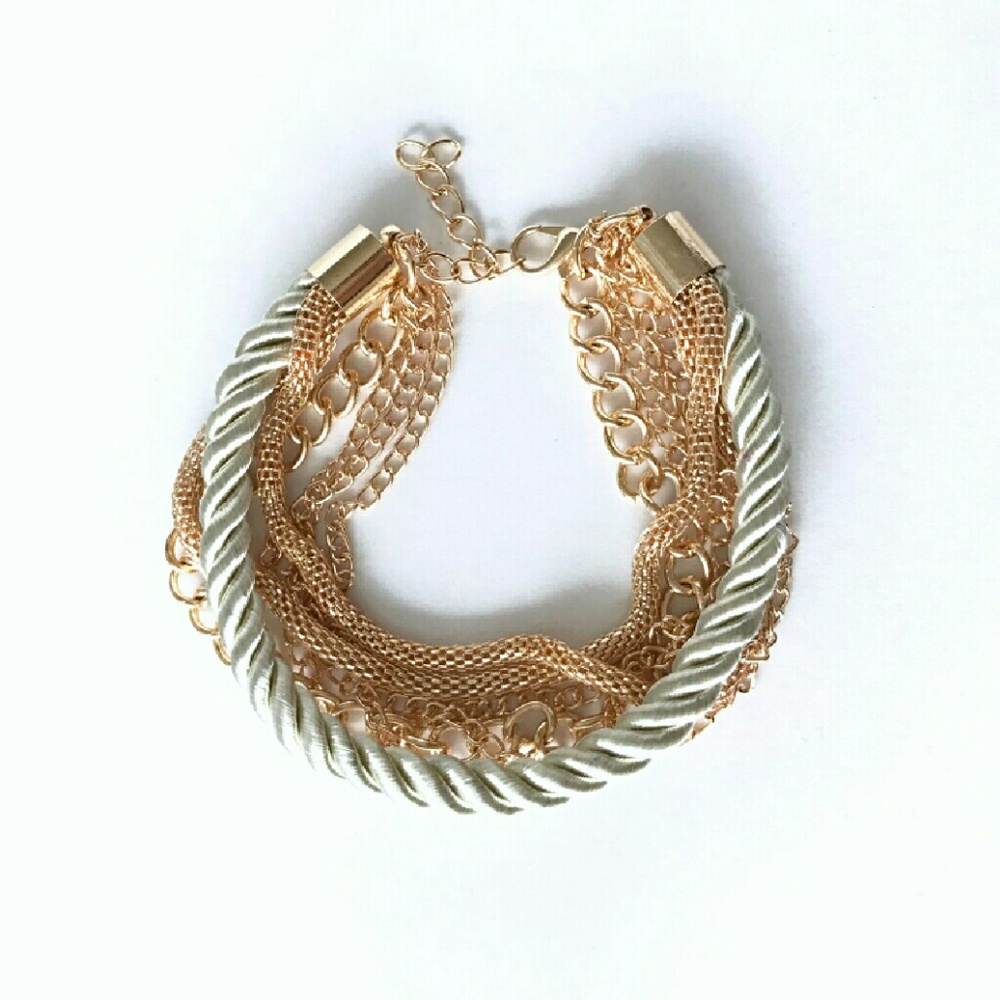 Nwt Multilayer Chain Adjustable Bracelet