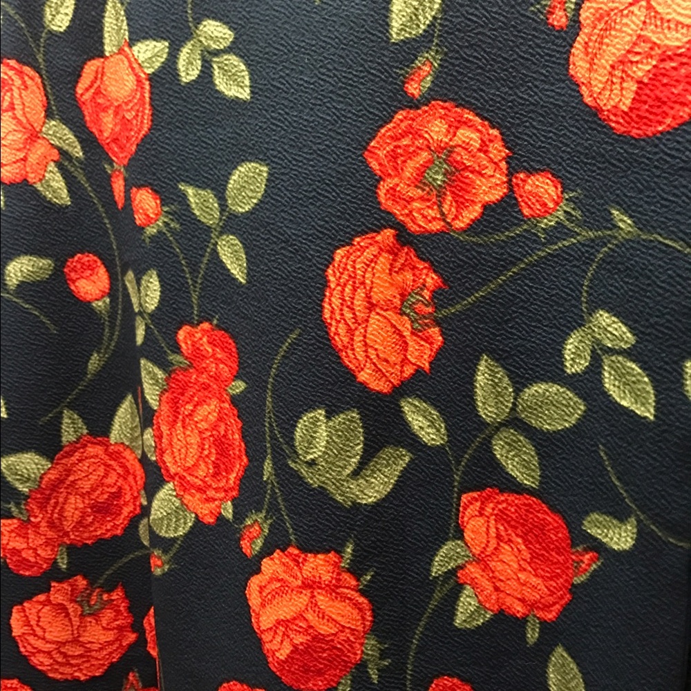 LuLaRoe Cassie size L - NWT (fits 14-16)