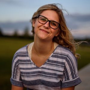 Meet your Posher, Emilee