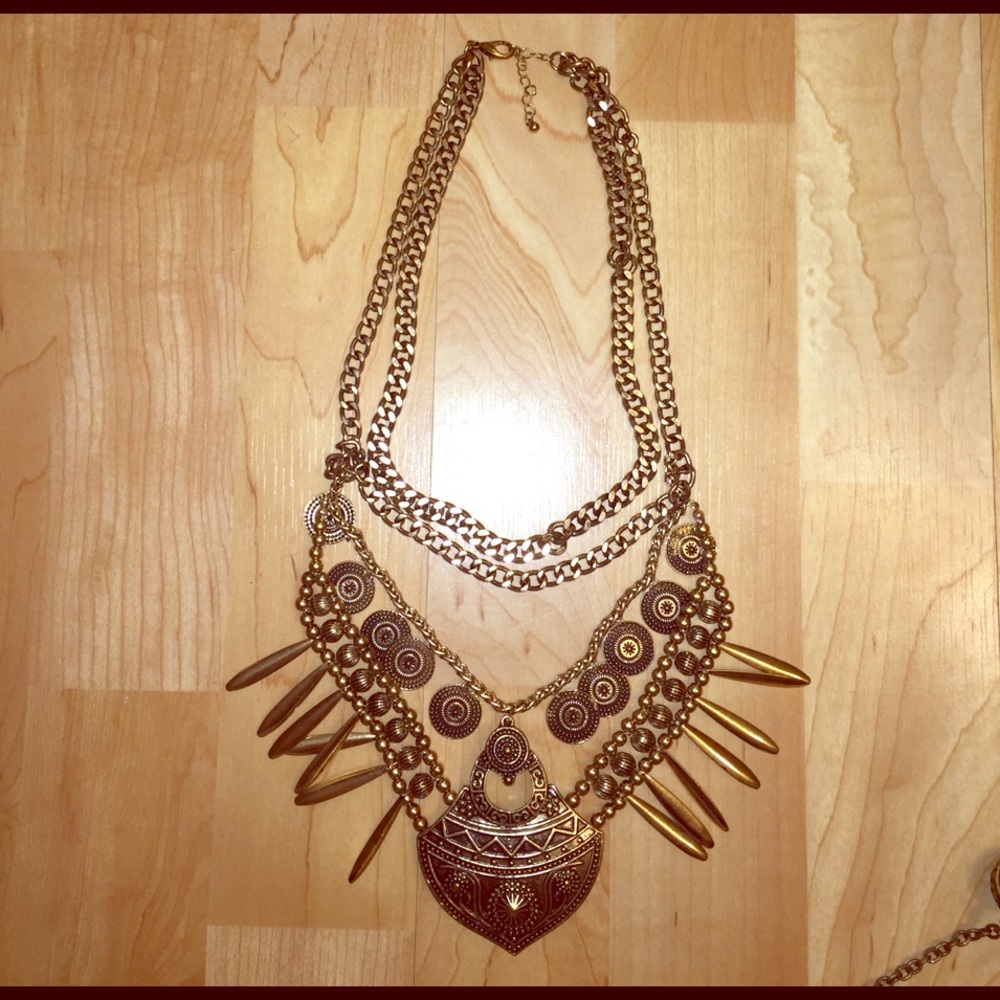 Beautiful vintage bronze necklace