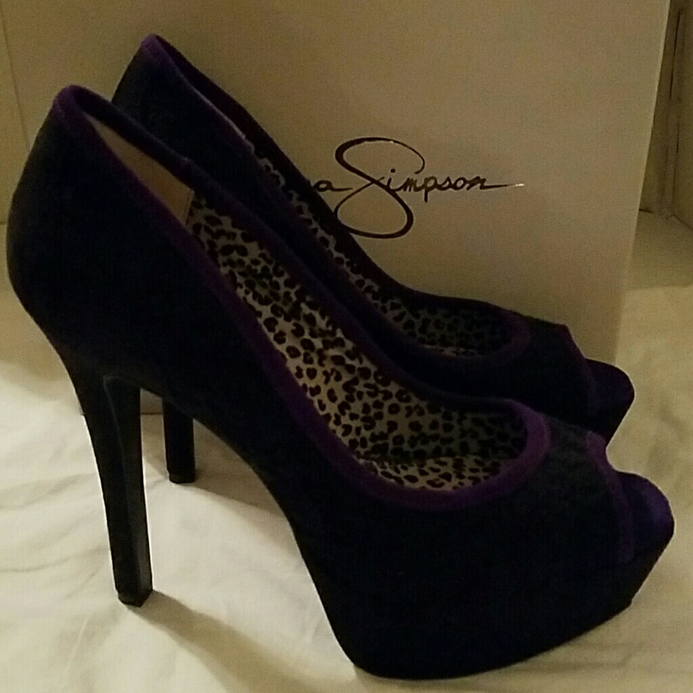 Jessica Simpson "Damien2" Black Purple Floral Lace
