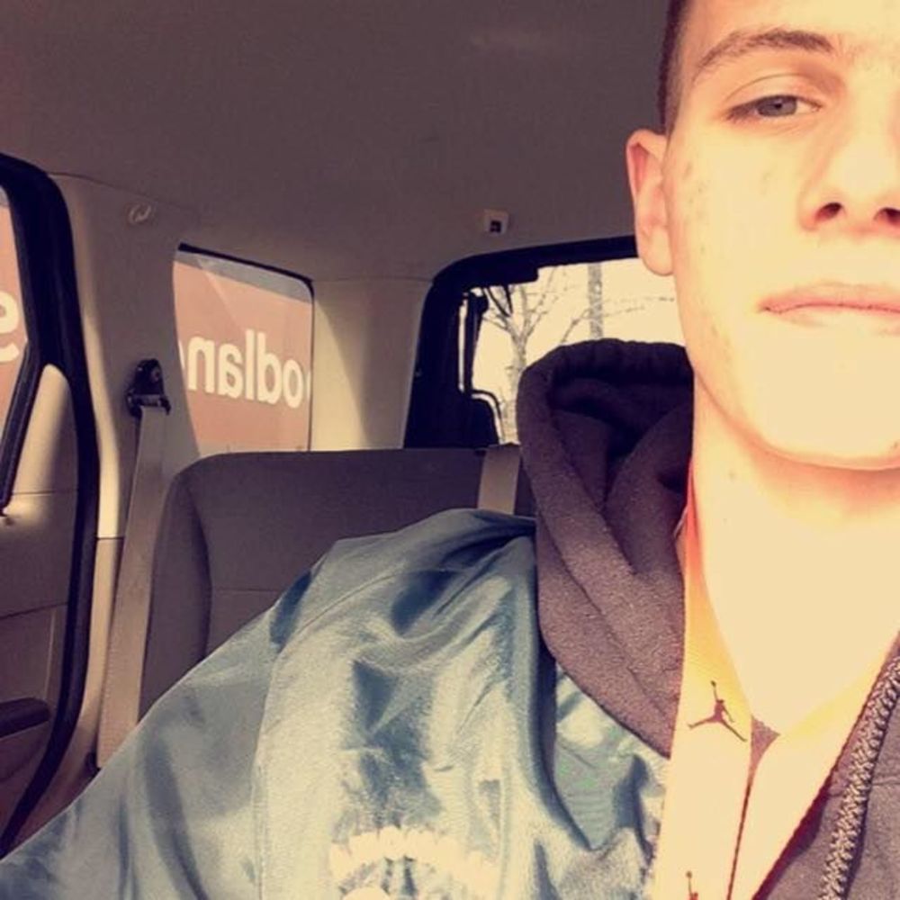 Meet your Posher, Thomas