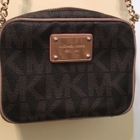 MK crossbody - Picture 2 of 4