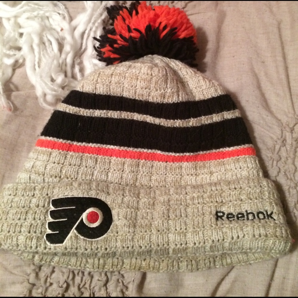 Flyers beanie