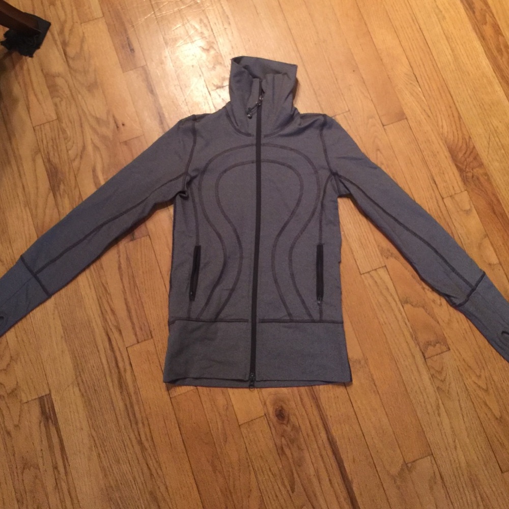 Lululemon zip up!