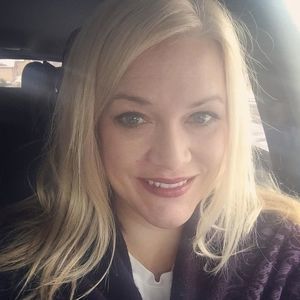 Meet your Posher, Denise