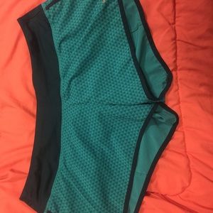 Nike running shorts Size: L