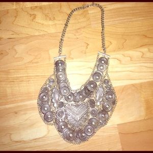 Beautiful vintage silver necklace