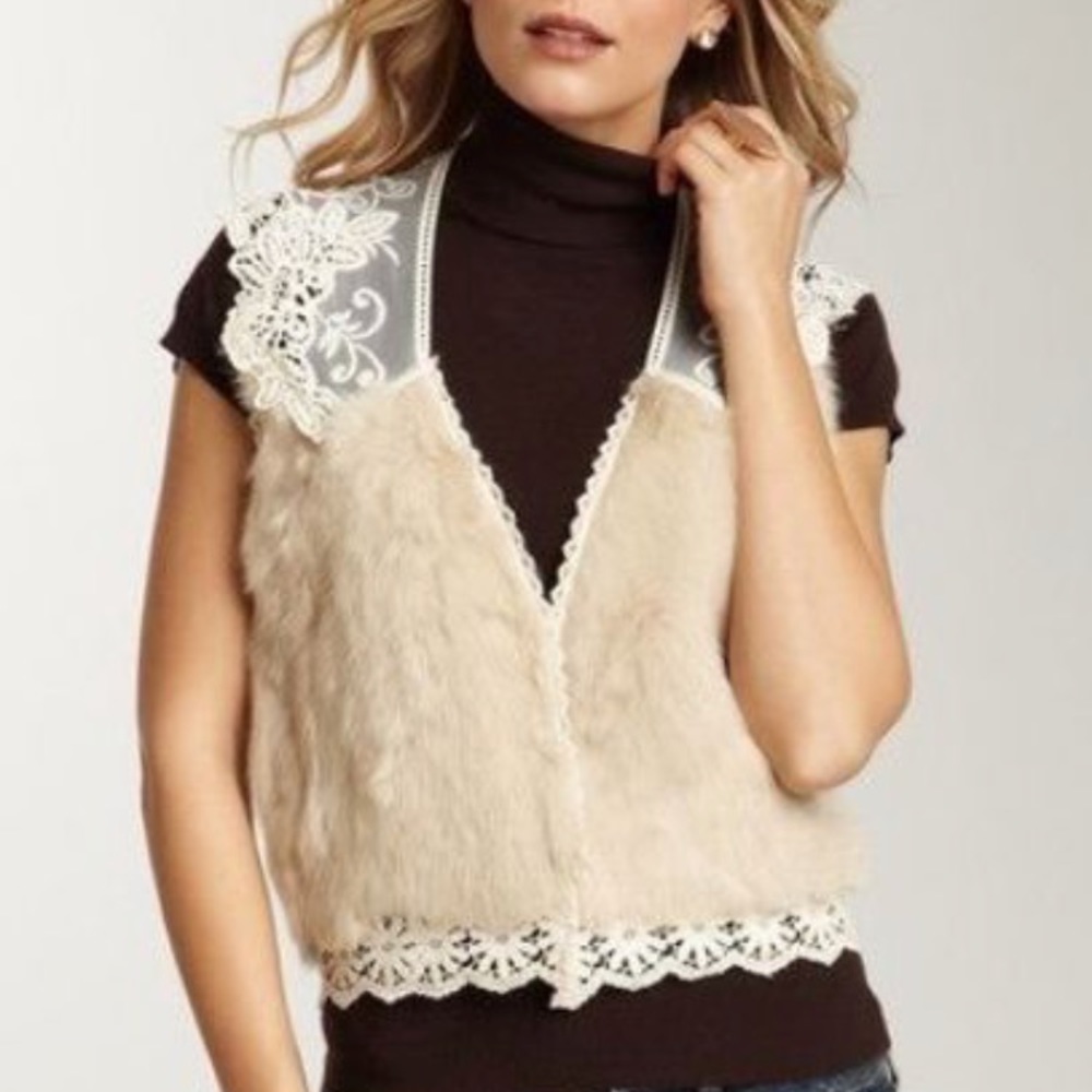 Romeo & Juliet Couture Genuine Rabbit Fur Vest