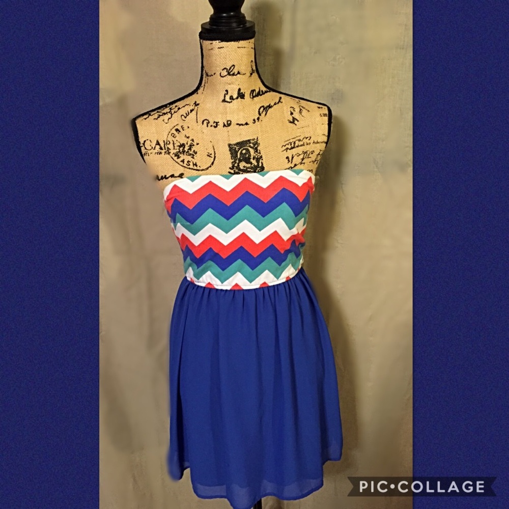 Summer dress  pics show back  SUPER CUTE!
