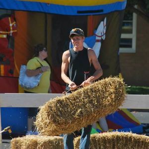 Meet your Posher, Dontay