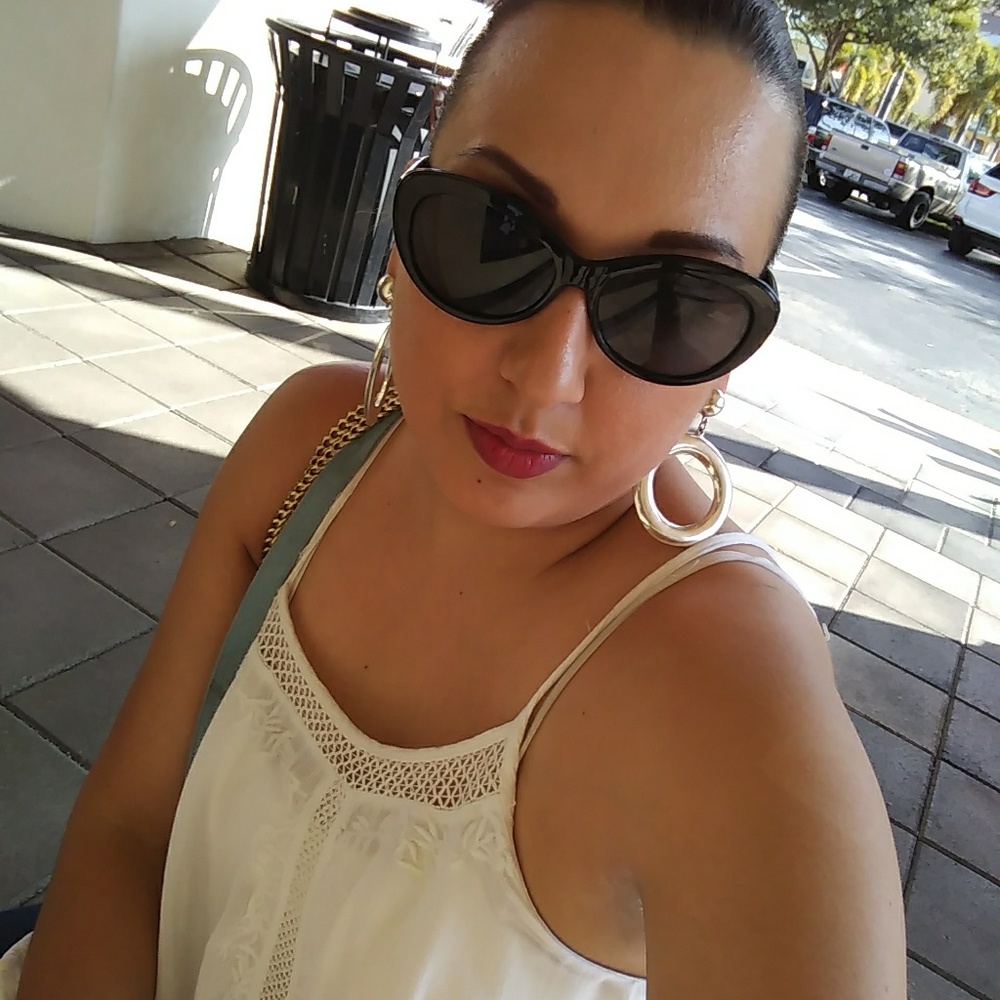 Meet your Posher, Chastity