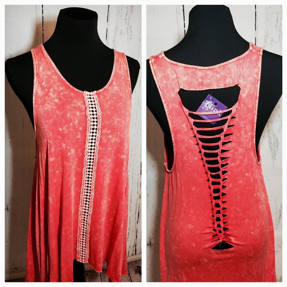 NWT Coral Summer Top