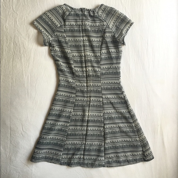 Fit and Flare dress - Picture 2 of 2