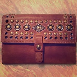 Patricia Nash Colli Leather Wallet
