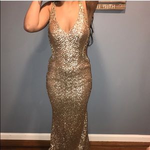 a gold la femme dress, size 4