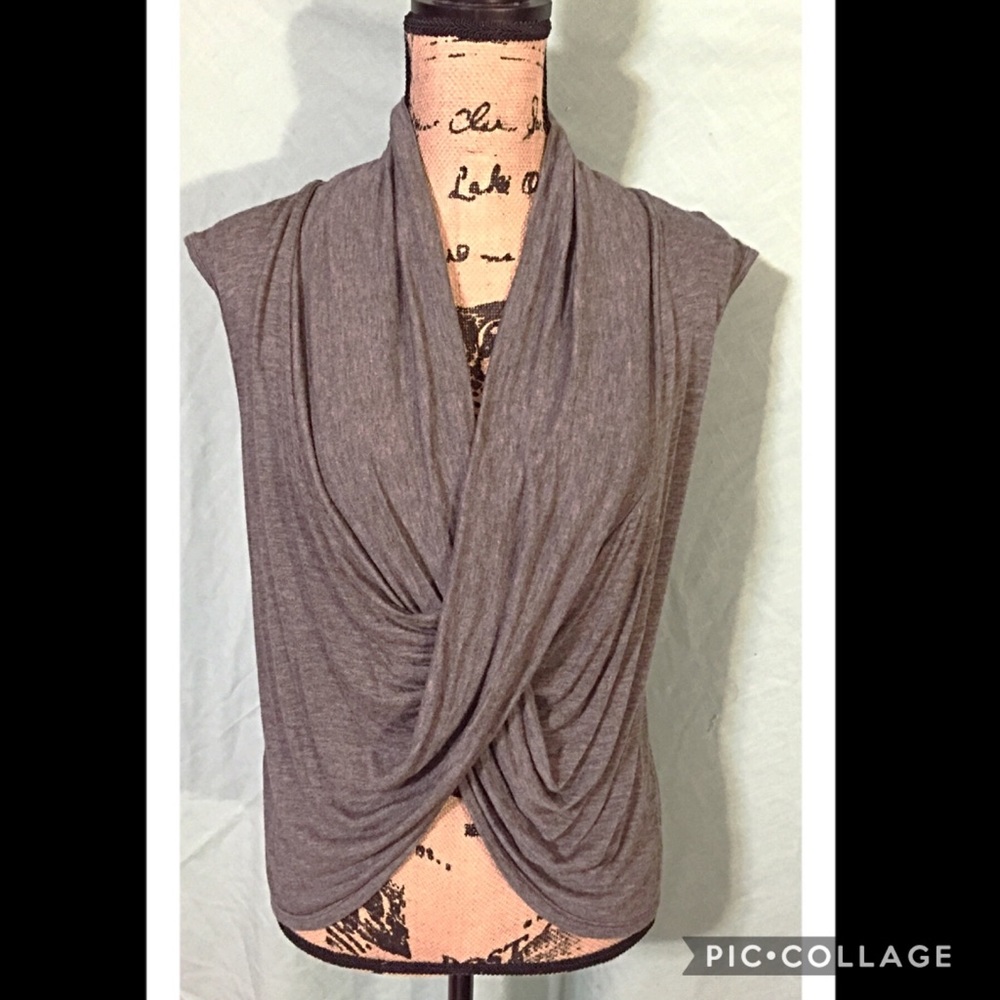 Summer top!  NEVER WORN