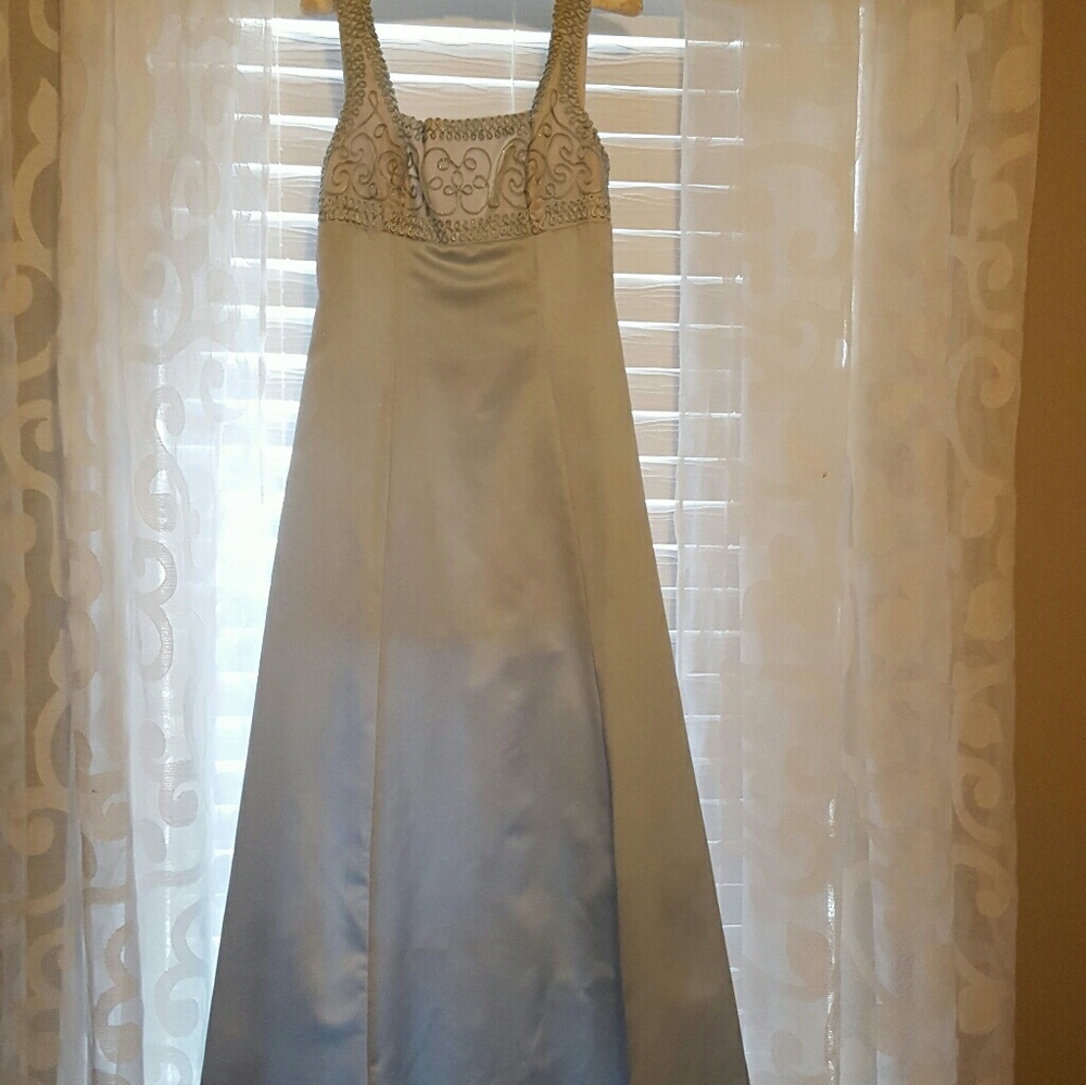Beautiful Formal Dress by Linda Bernell