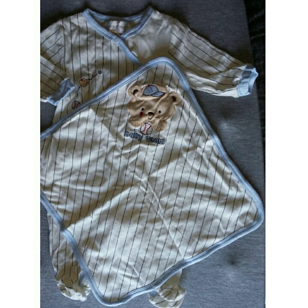 3-6mos sleeper& blanket set