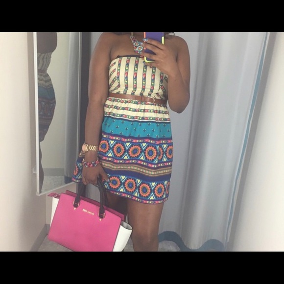 Spring dress - Picture 1 of 3