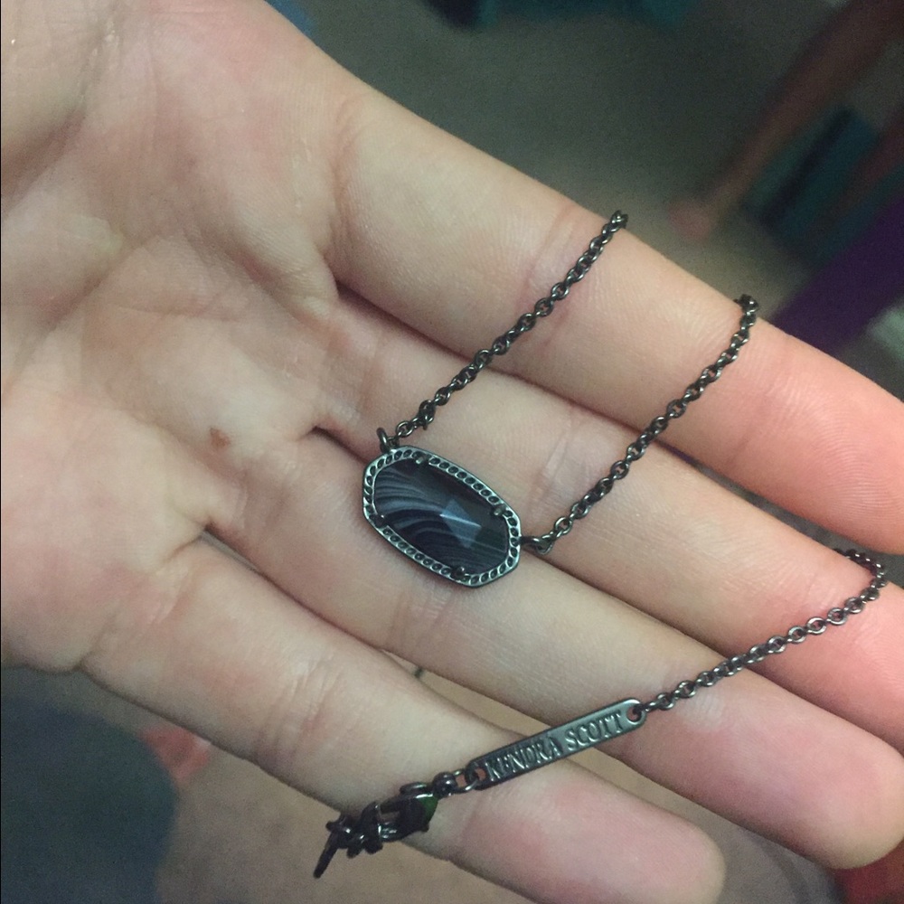Kendra Scott Necklace