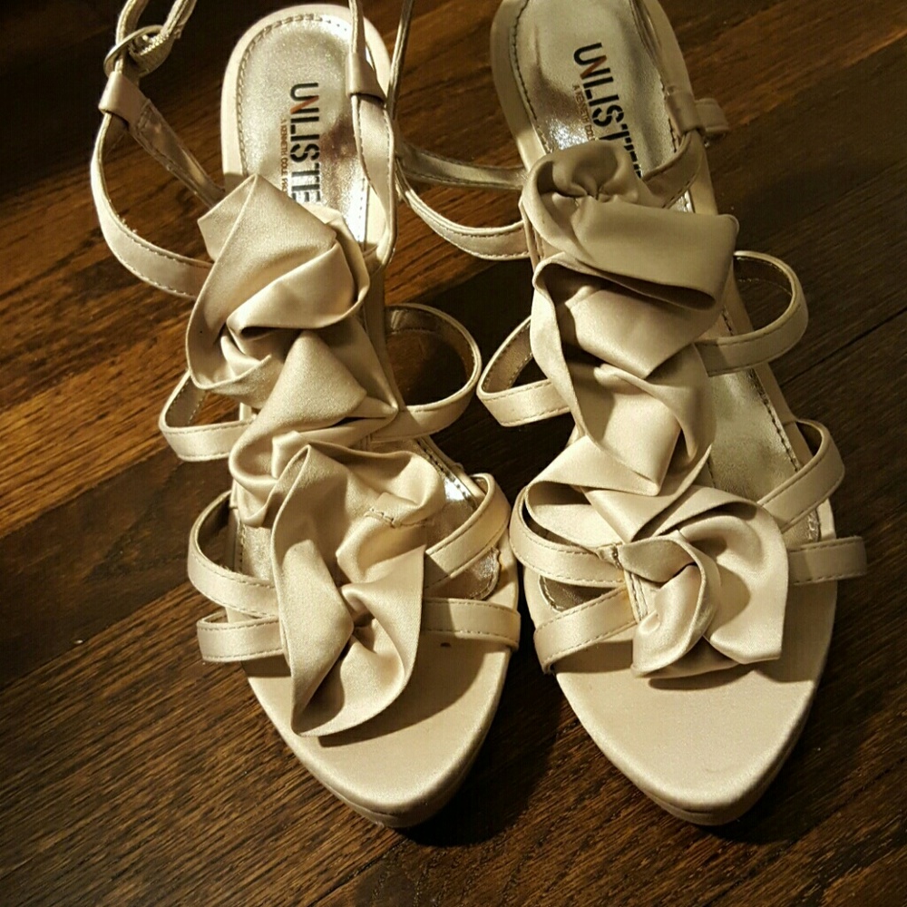 2 for $10 👑 Unlisted Womens Heels