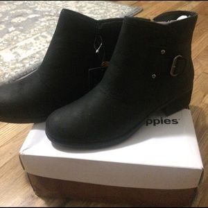 Women size 11 wide black ankle boots