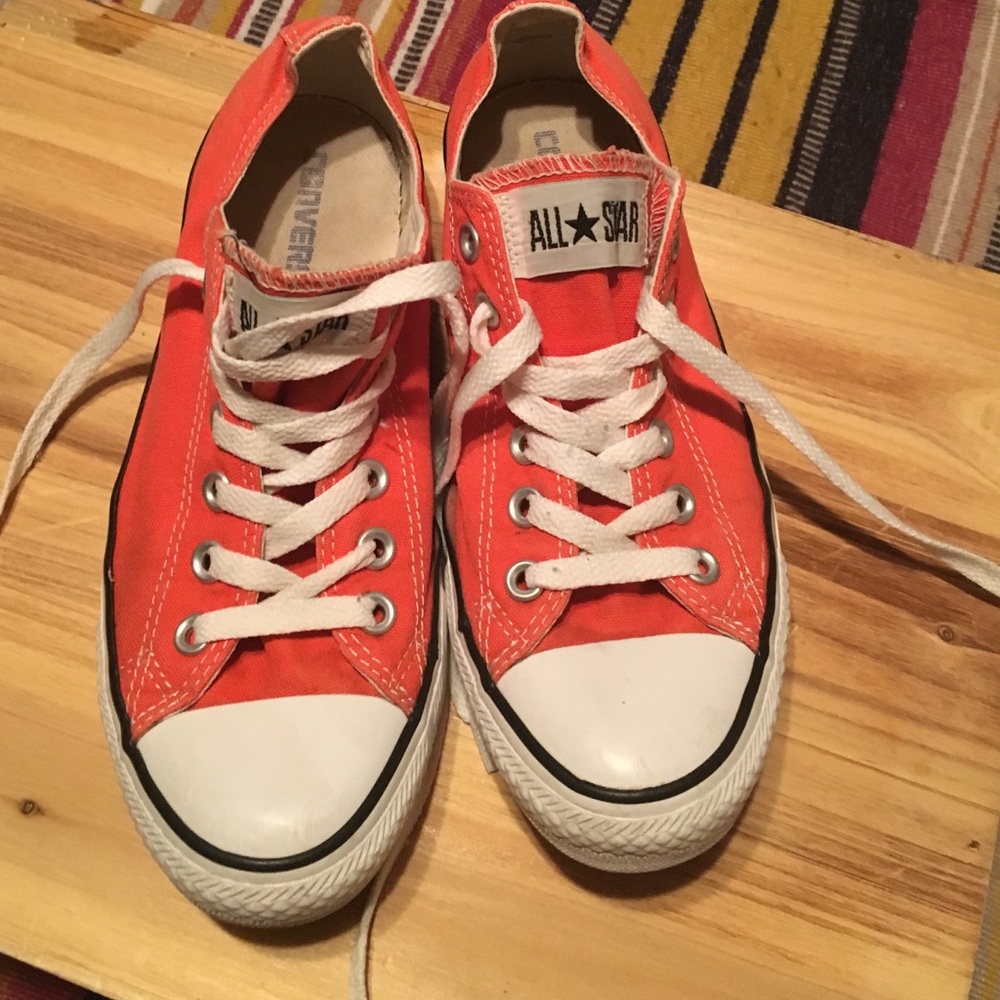 Converse - Size 8 - Orange