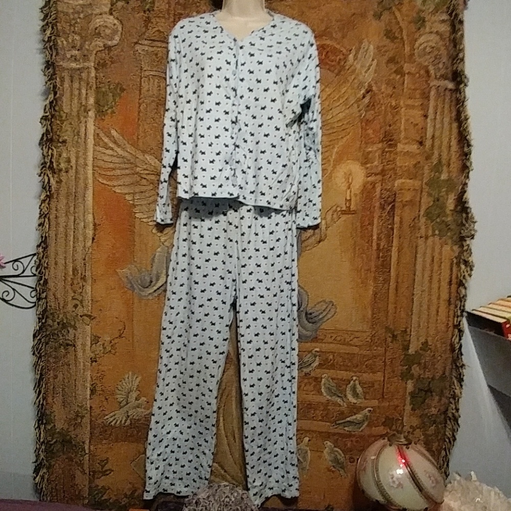 🌸NWOT💖 Chater Club Dog Prints PJ's