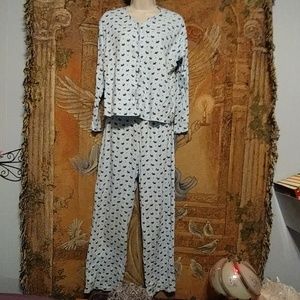 🌸NWOT💖 Chater Club Dog Prints PJ's