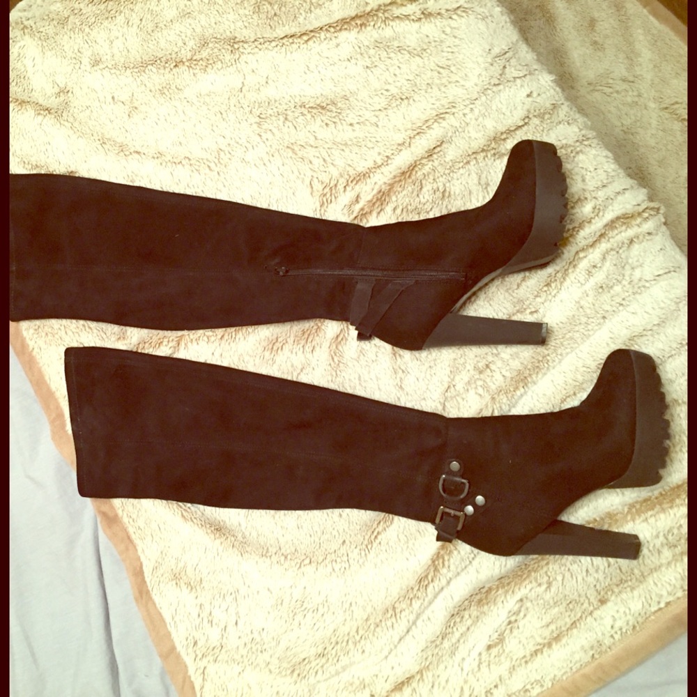 Black guess thigh high boots