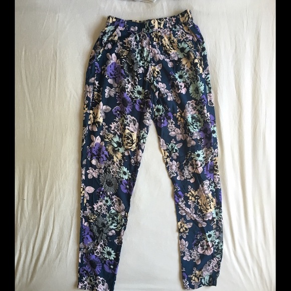 Floral Printed Pants with Elastic Waist - Picture 1 of 3