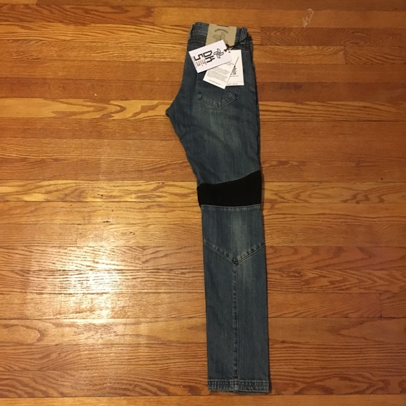 NEW! DKS Trends Jeans - Picture 5 of 5