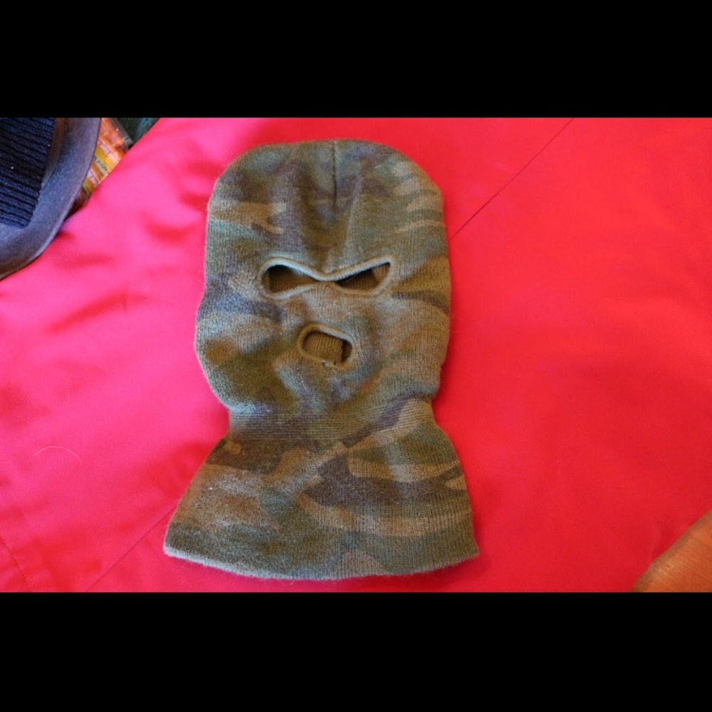 Fleece camo face mask