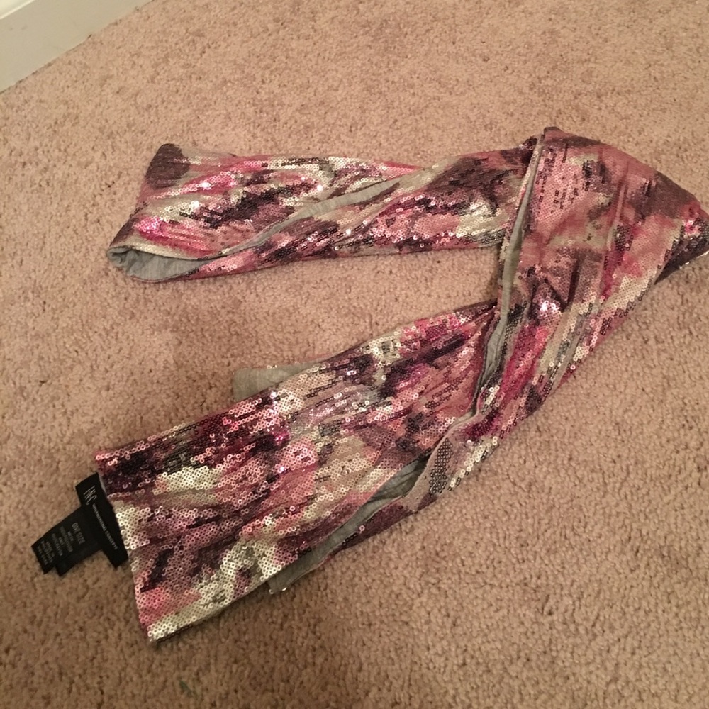 Cute inc sequin scarf