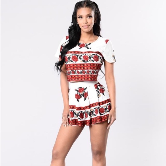 Fashion Nova Pants - 2 Piece Floral Matching Set!!