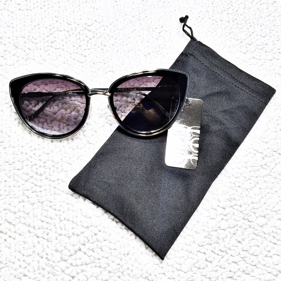 💕HP💕 Cat Eye Sunnies  Black/Silver Frames - Picture 2 of 5