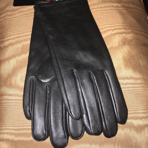 NEw woman's black leather gloves - Picture 2 of 7