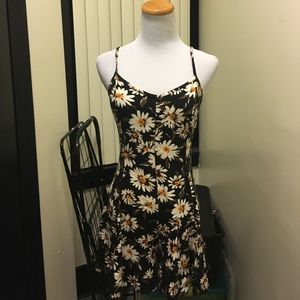 Kimchi Blue sz M floral romper