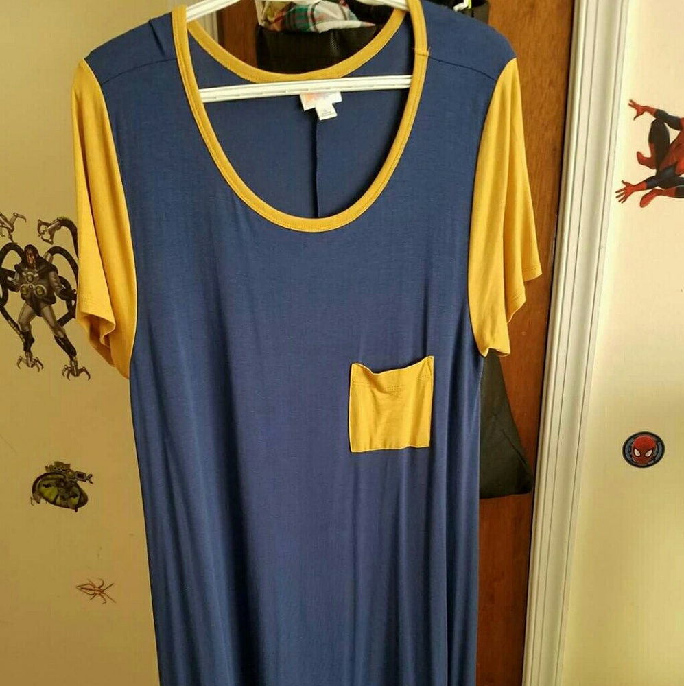 Sz Lg LuLaRoe Carly dress