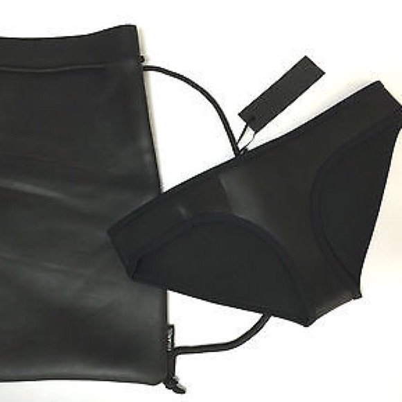 triangl swimwear Other - Triangl black bottoms