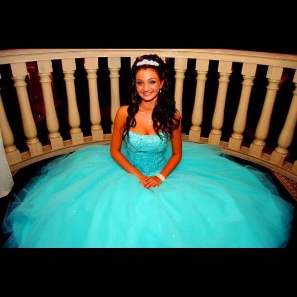 Mori Lee sweet 16 ball gown - Picture 6 of 8