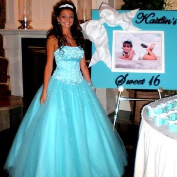 Mori Lee sweet 16 ball gown - Picture 8 of 8